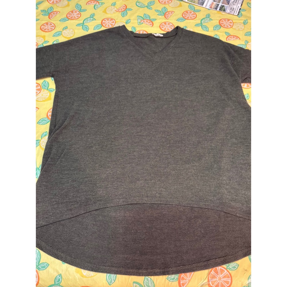 Bellamie Tunic Top Womens Medium Charcoal Gray V-Neck High-Low Hem T2536LS